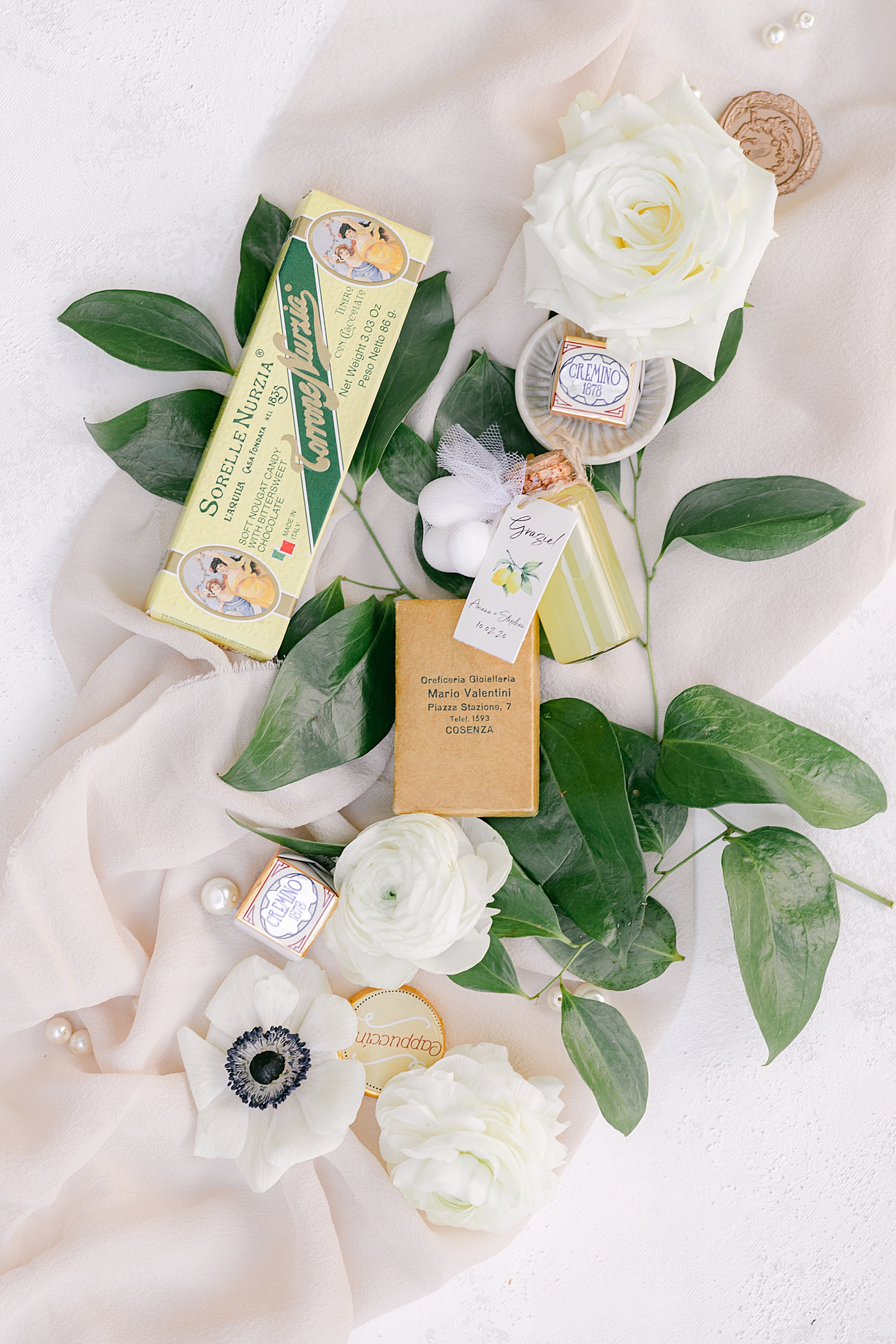 Wedding favors with Italian details | Photo by Hope Helmuth Photography