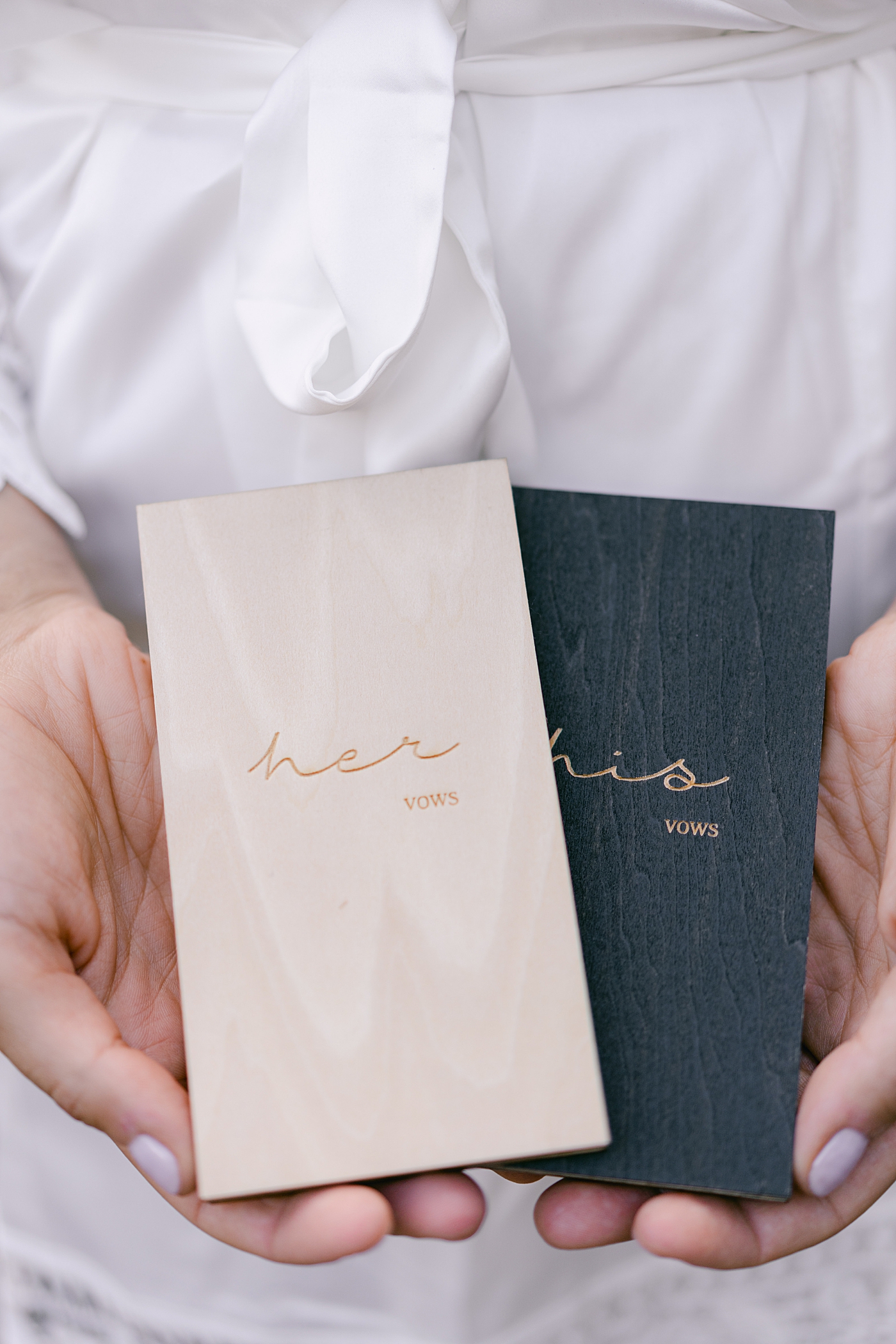 Personalized vow books | Photo by Hope Helmuth Photography