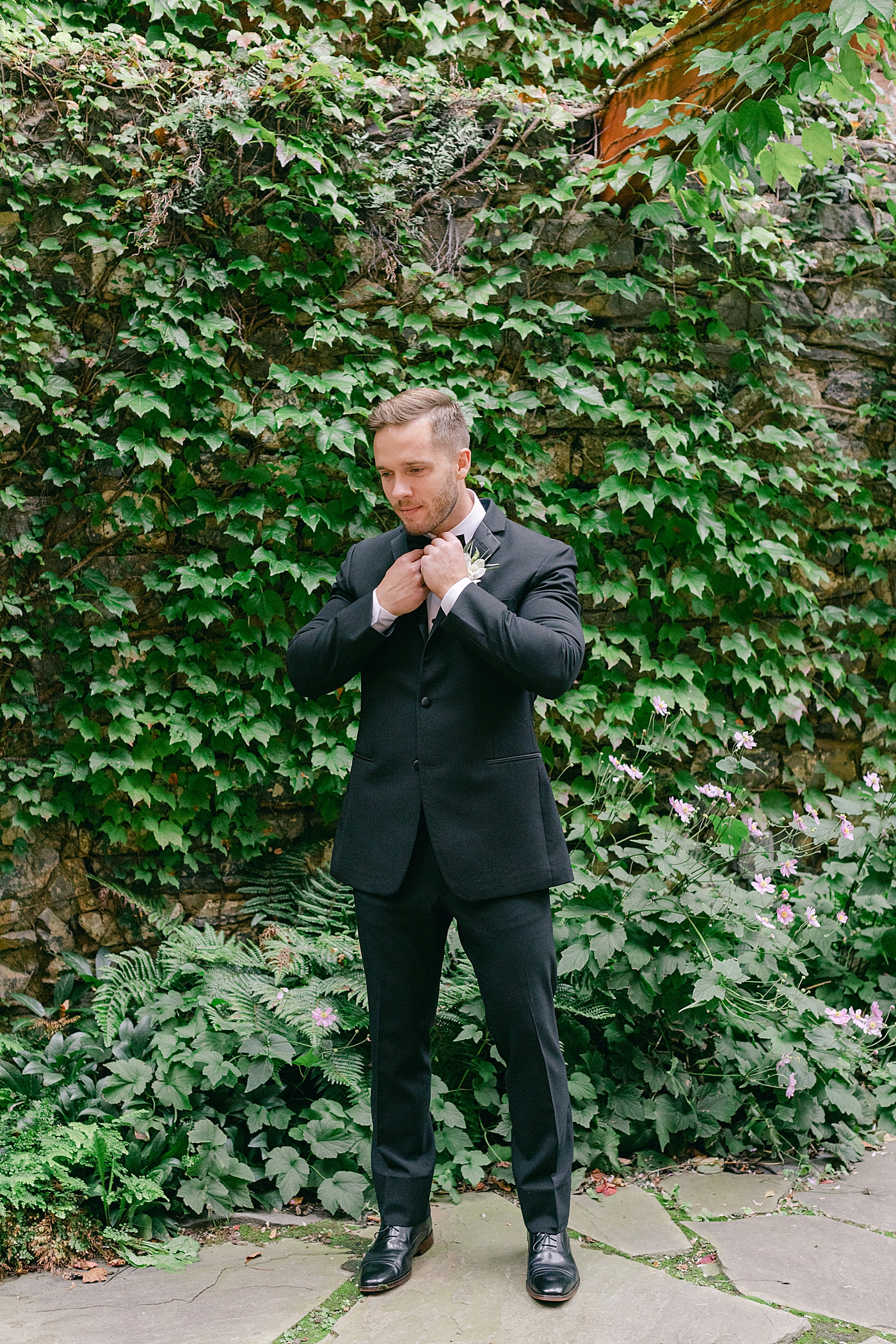 Groom portraits before his wedding | Excelsior PA Wedding Photography by Hope Helmuth Photography