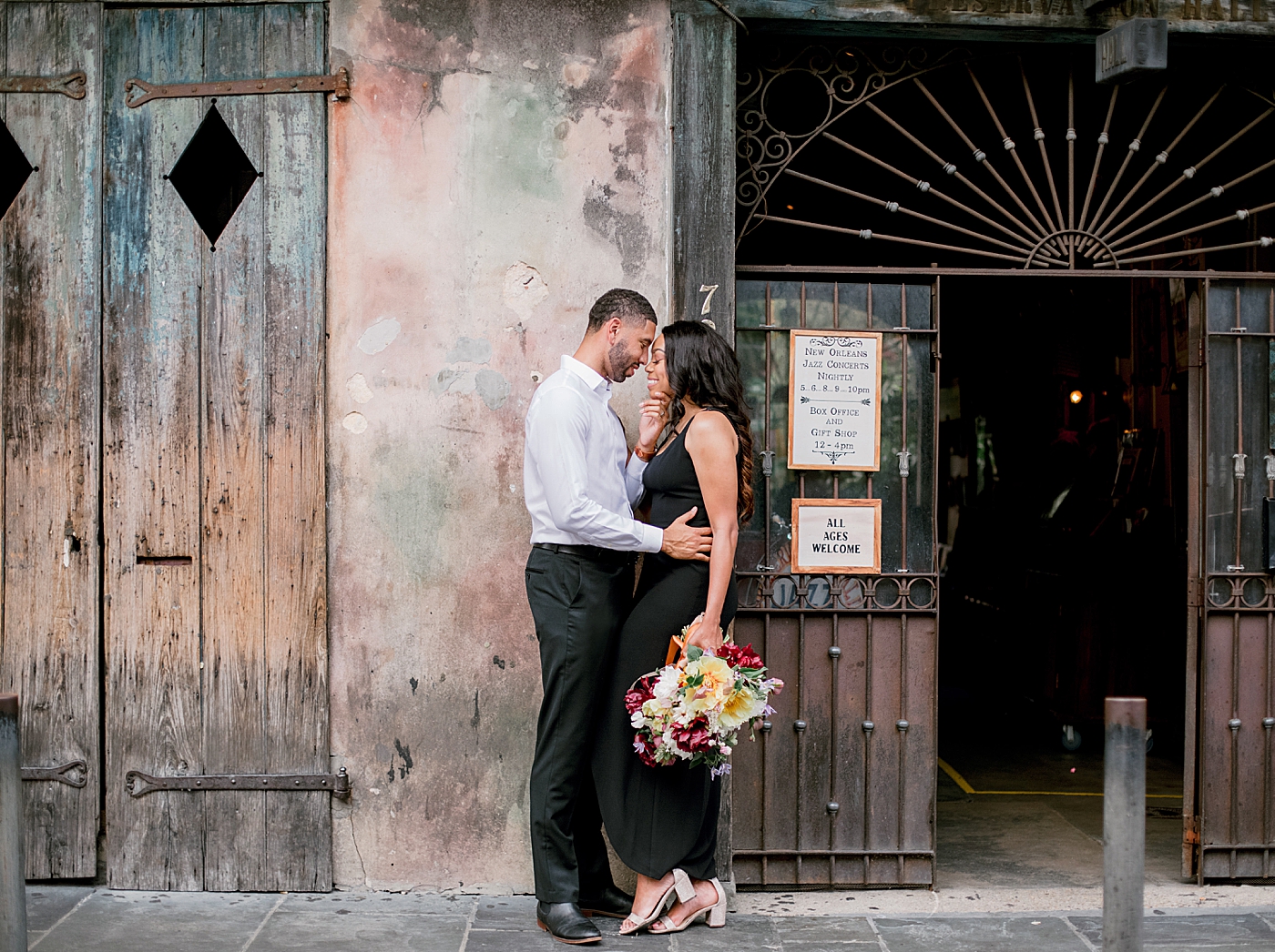 Couple kissing in the french quarter during their New Orleans Engagement Session | Photo by Hope Helmuth Photography