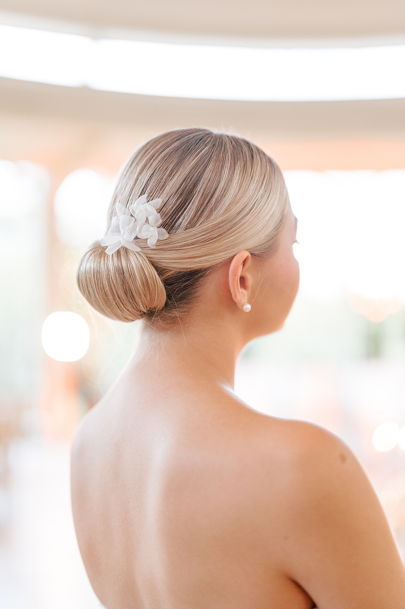 Detail of brides hair | Image by Hope Helmuth Photography