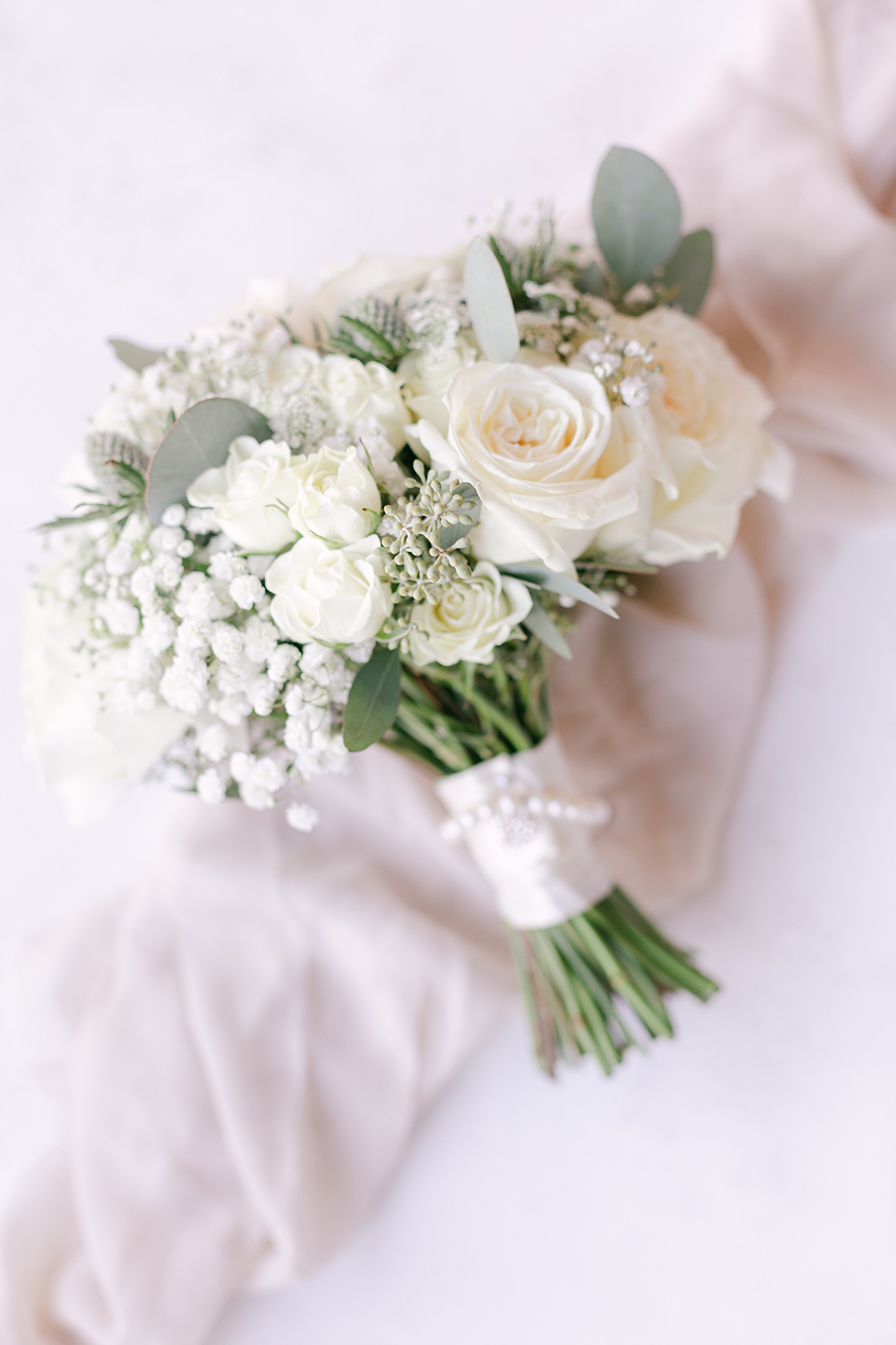 Bridal bouquet during Lake Placid Lodge Wedding | Image by Hope Helmuth Photography