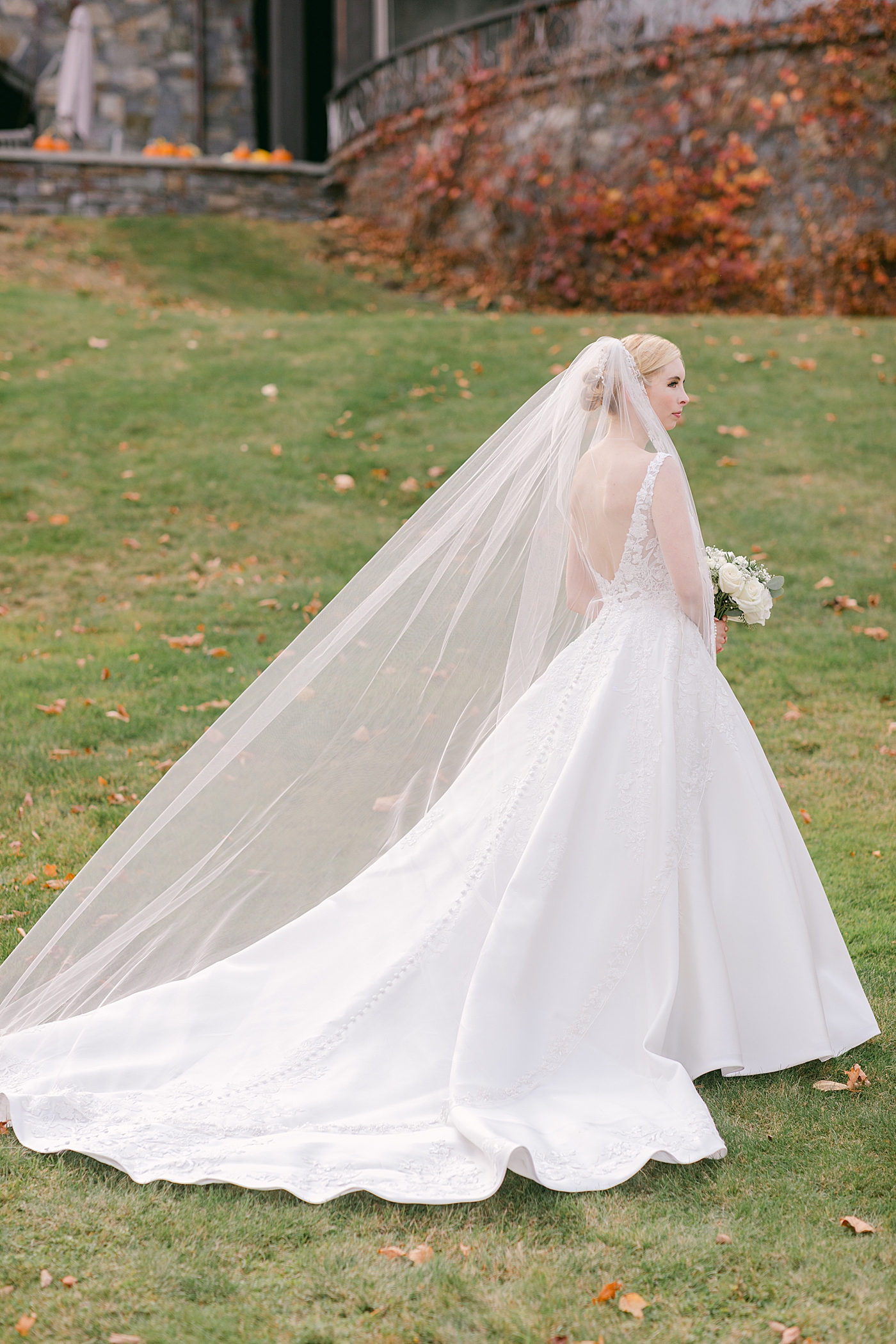 Bridal portrait during Lake Placid Lodge Wedding | Image by Hope Helmuth Photography