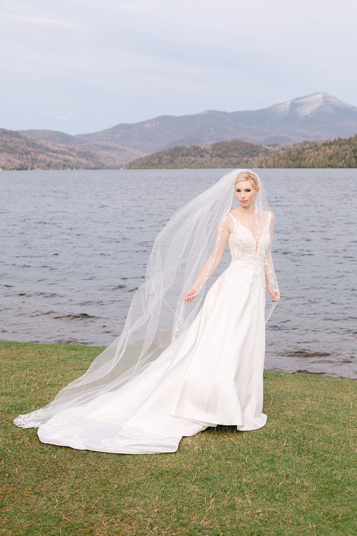 Bridal portrait near the lake | Image by Hope Helmuth Photography