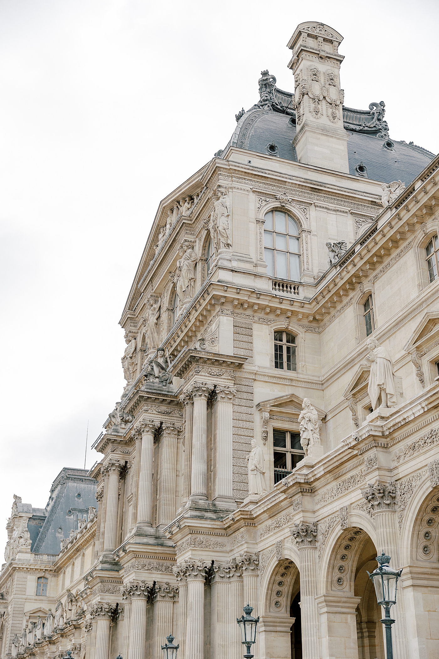 Location image of the outside of the Louvre | Image by Hope Helmuth Photography