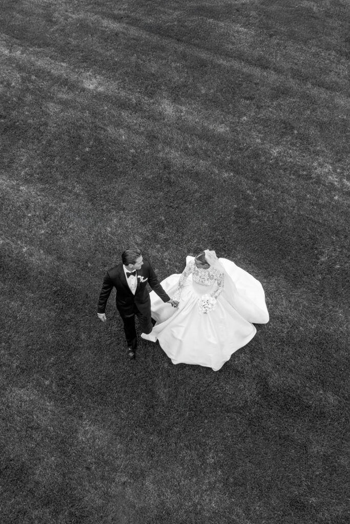 Classic-Waterfront-Tented-Wedding-hope-helmuth-25