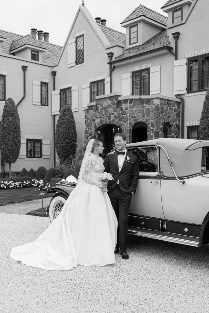 Classic-Waterfront-Tented-Wedding-hope-helmuth-30