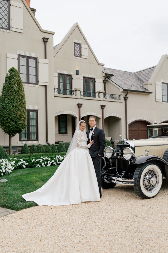 Classic-Waterfront-Tented-Wedding-hope-helmuth-35