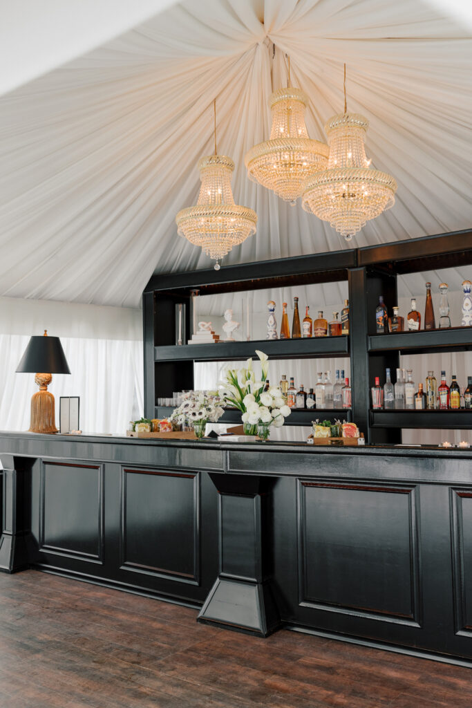 Classic-Waterfront-Tented-Wedding-hope-helmuth-59