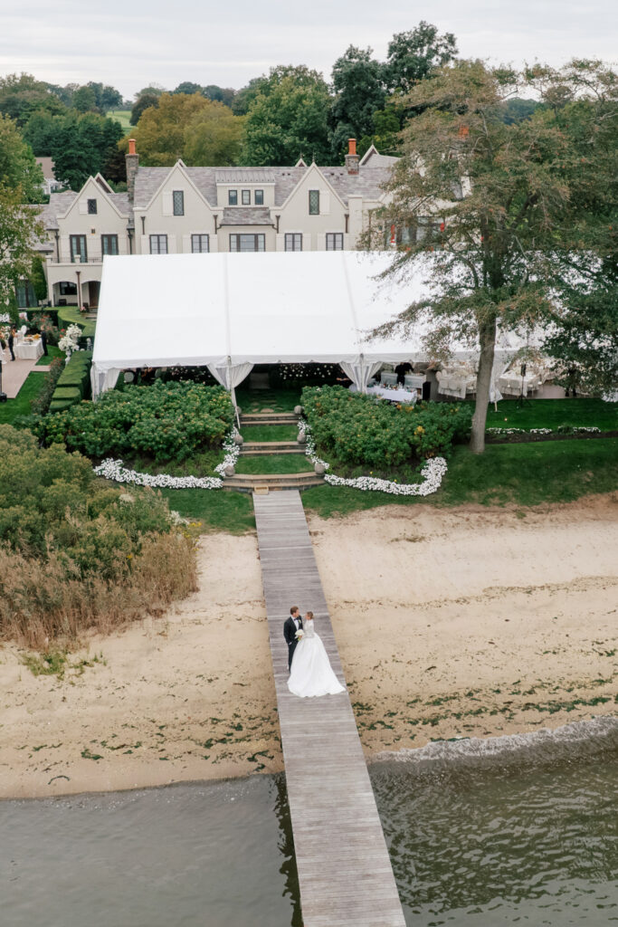 Classic-Waterfront-Tented-Wedding-hope-helmuth-64