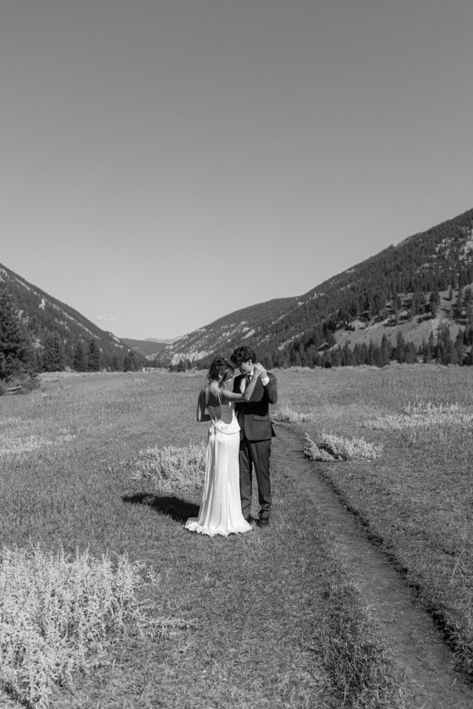 big-sky-montana-wedding-320-guest-ranch-photographer-71