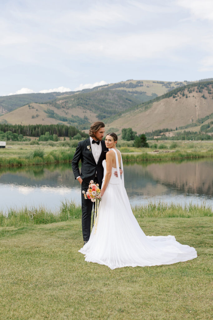 colorado-wedding-photographer-camp-hale-vail-32 colorado wedding photographer camp hale wedding photos in vail