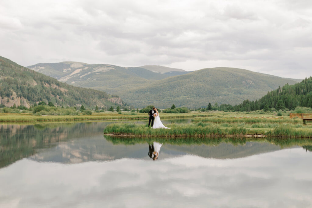 colorado-wedding-photographer-camp-hale-vail-39