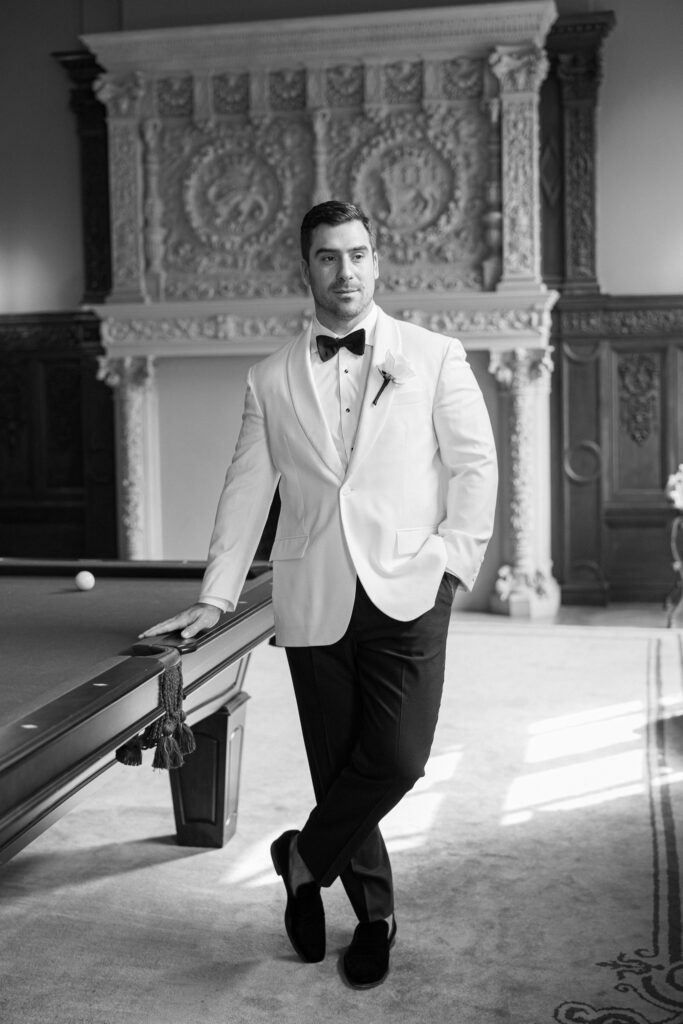 elkins-estate-wedding-photos-hope-helmuth-19