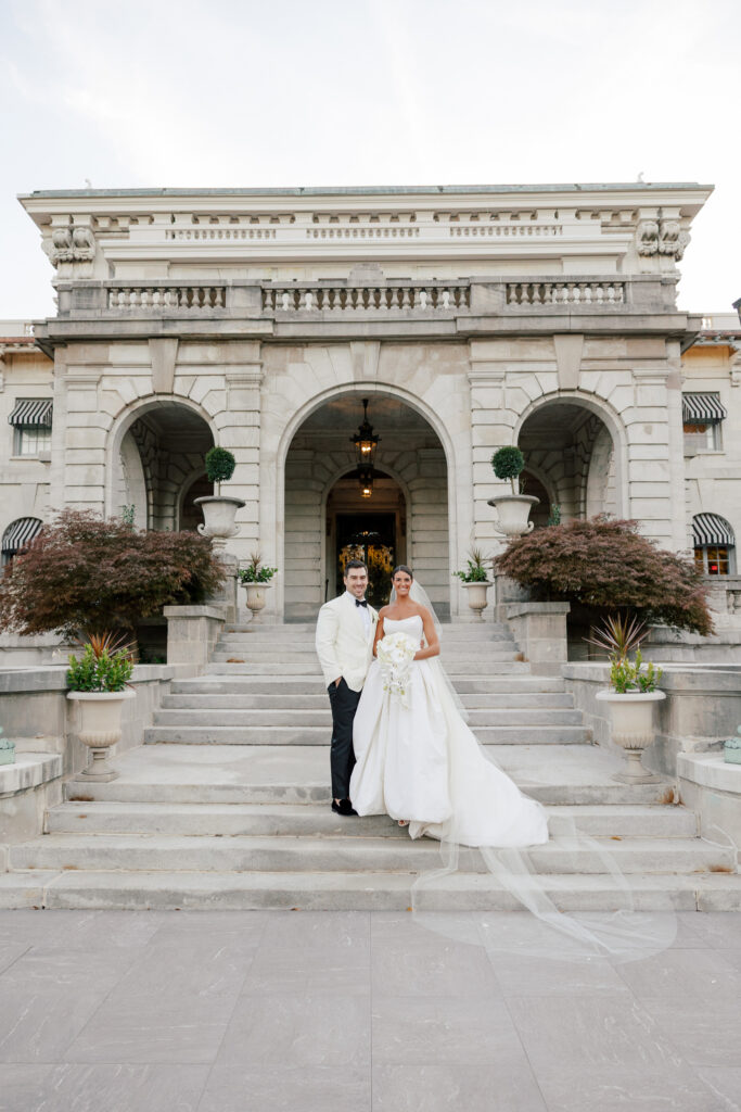 elkins-estate-wedding-photos-hope-helmuth-57