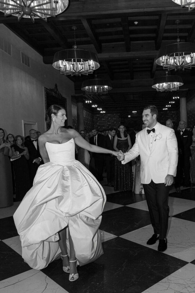 elkins-estate-wedding-photos-hope-helmuth-93