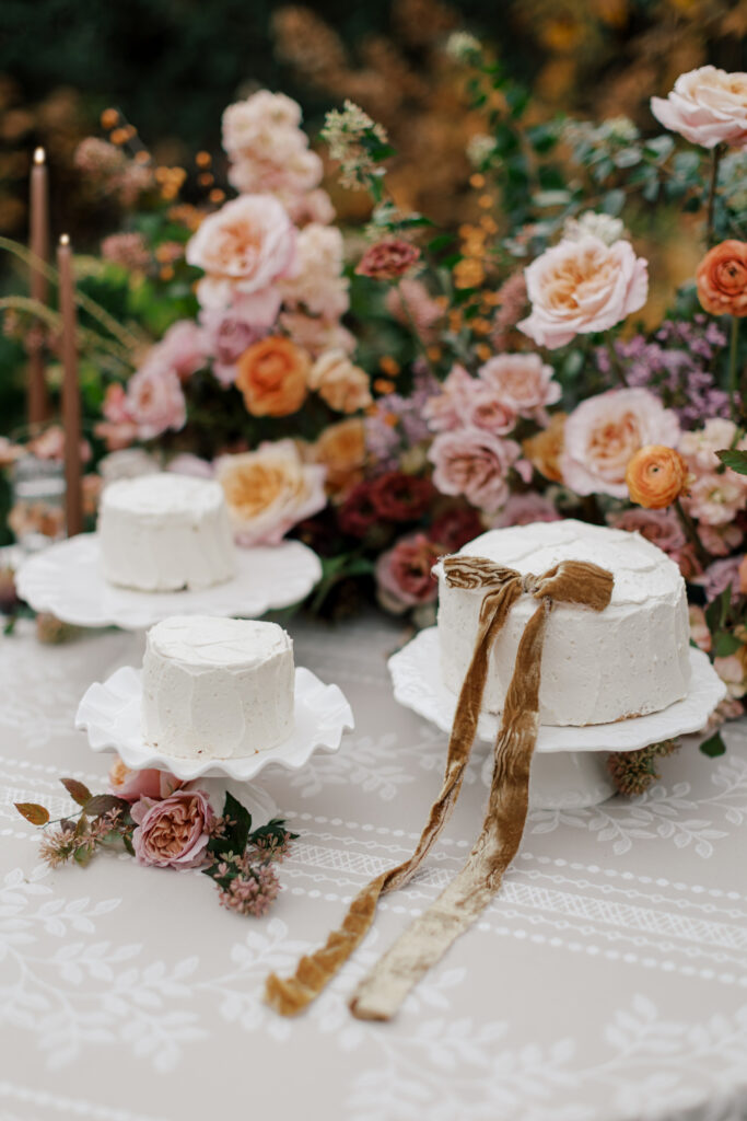 fernbrook farms autumn wedding with with garden florals and new jersey wedding photographer