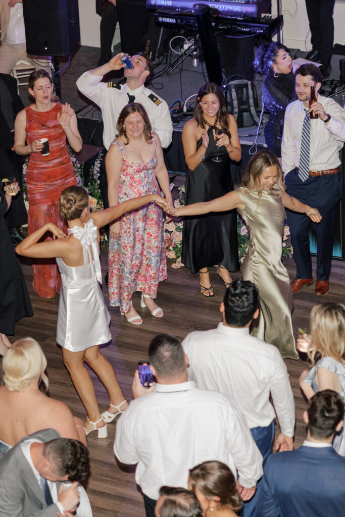 spring-wedding-inspiration-garden-florals-104