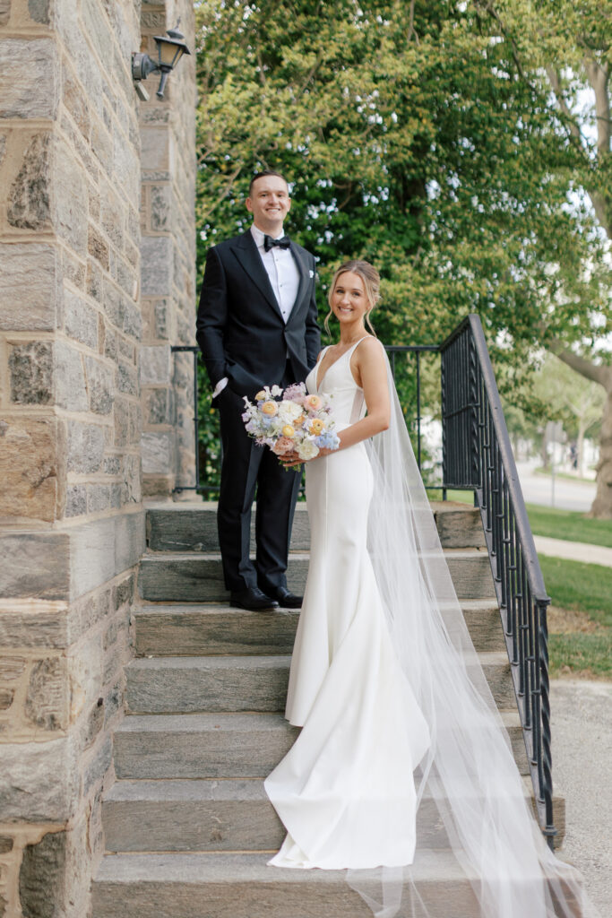 spring-wedding-inspiration-garden-florals-23