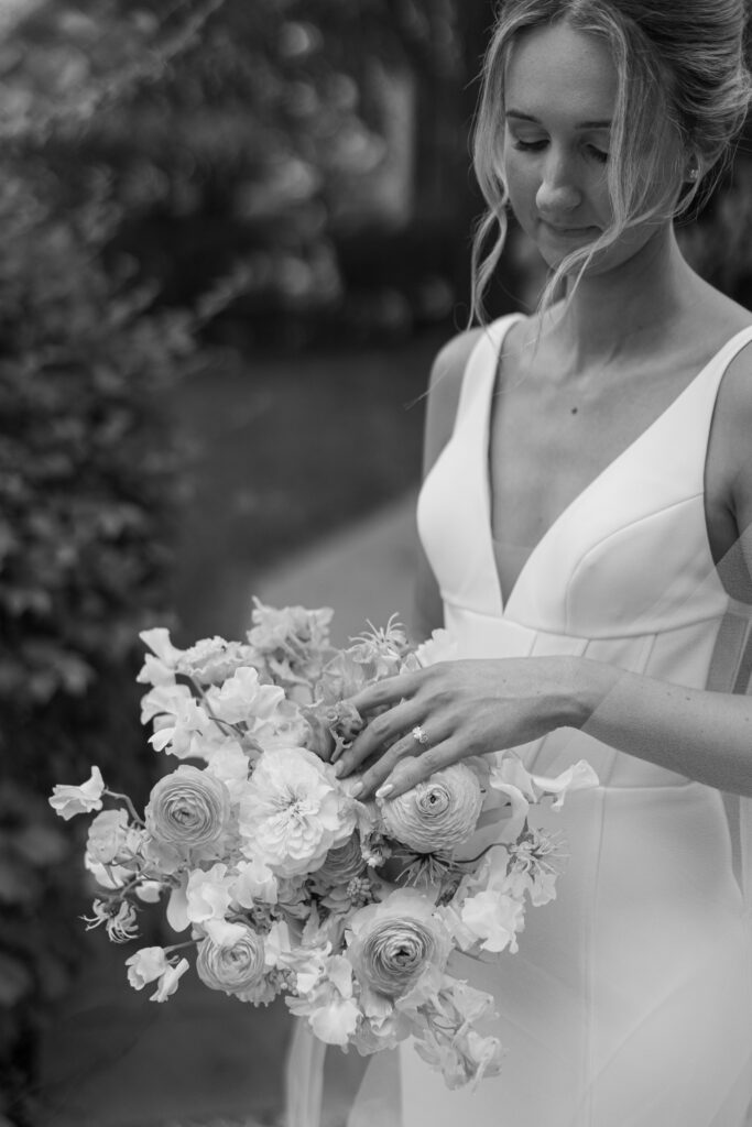 spring-wedding-inspiration-garden-florals-31