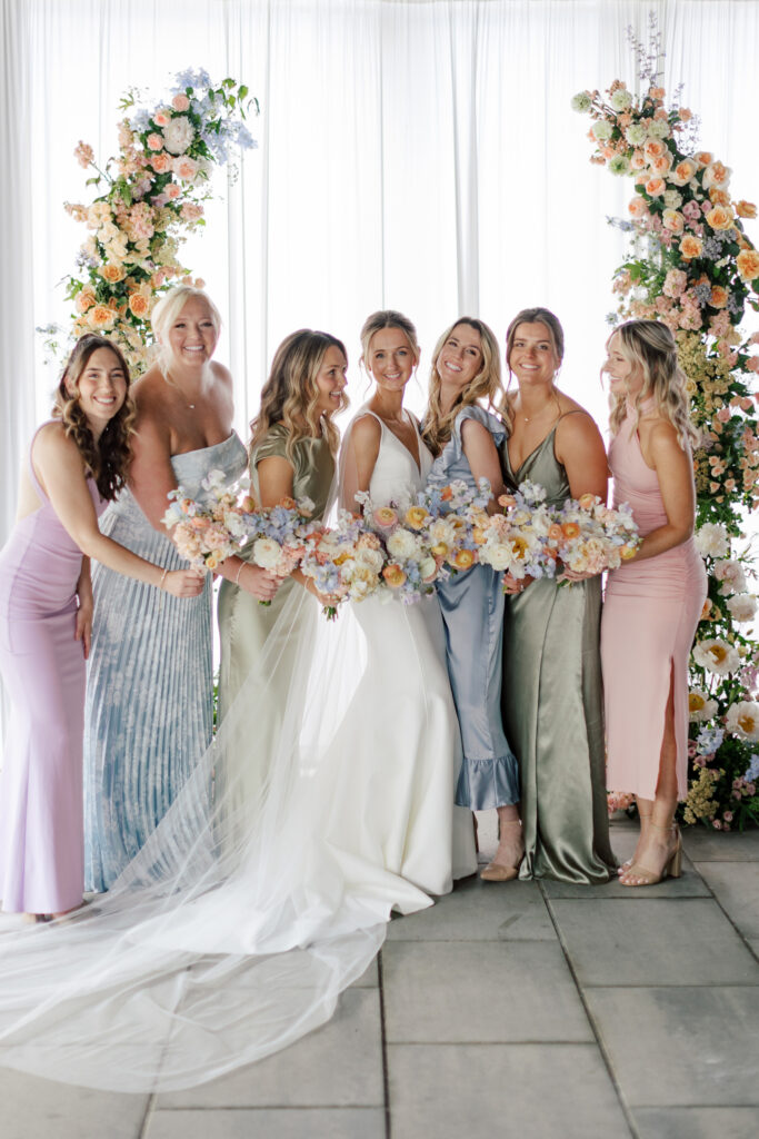 spring-wedding-inspiration-garden-florals-47