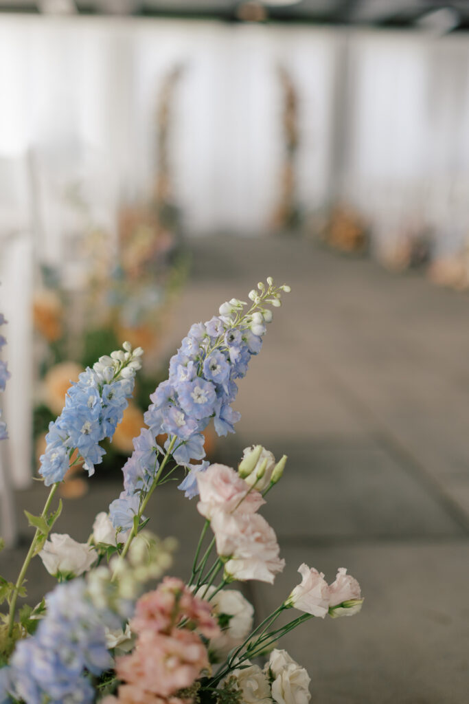 spring-wedding-inspiration-garden-florals-58