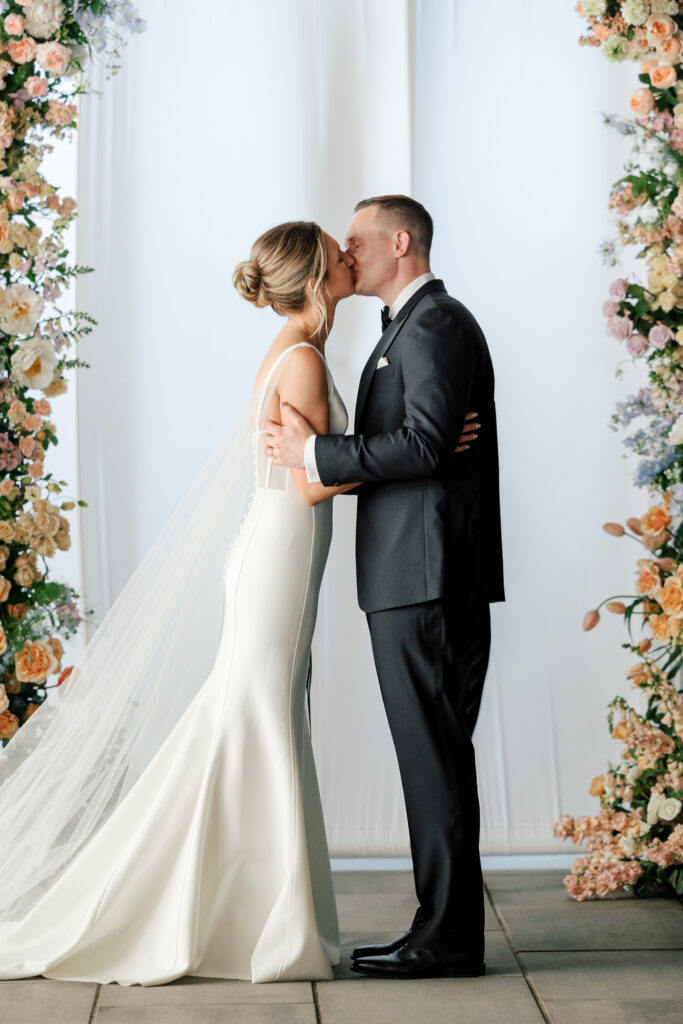 spring-wedding-inspiration-garden-florals-73