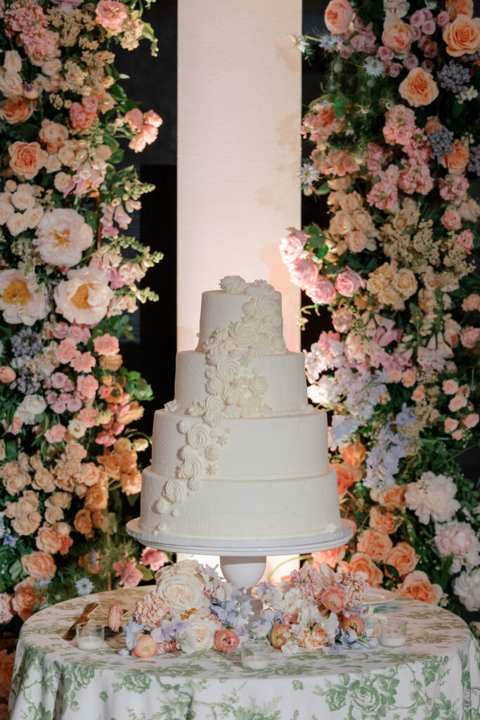 spring-wedding-inspiration-garden-florals-81