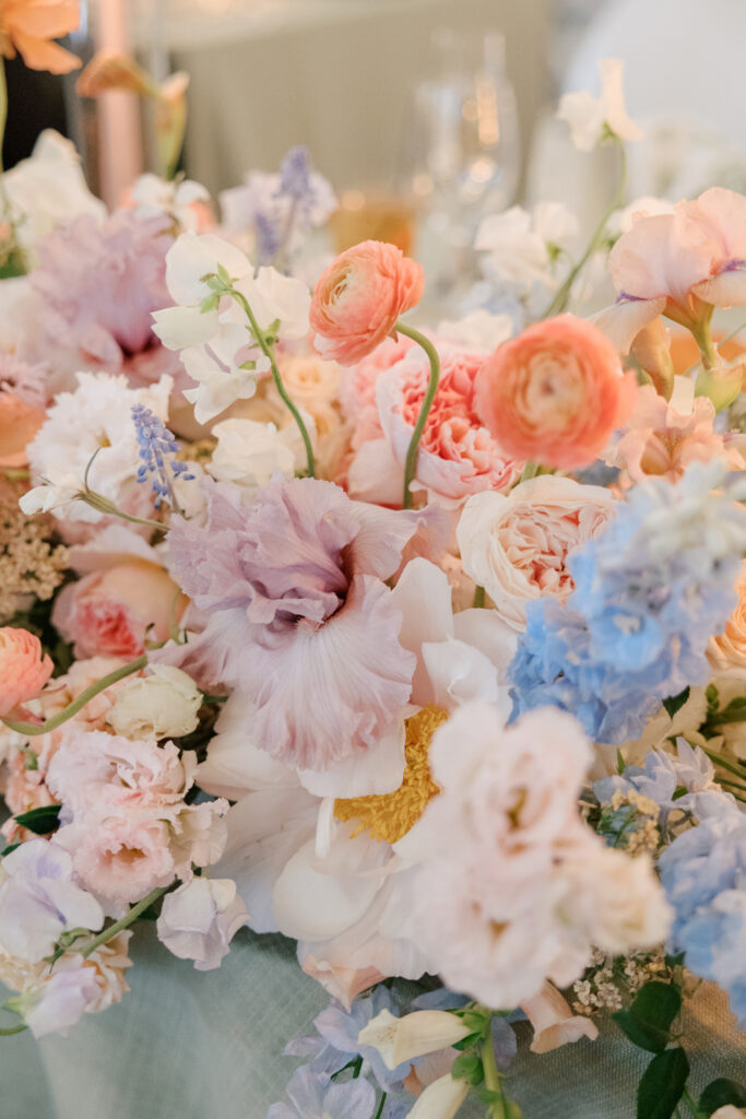spring-wedding-inspiration-garden-florals-97